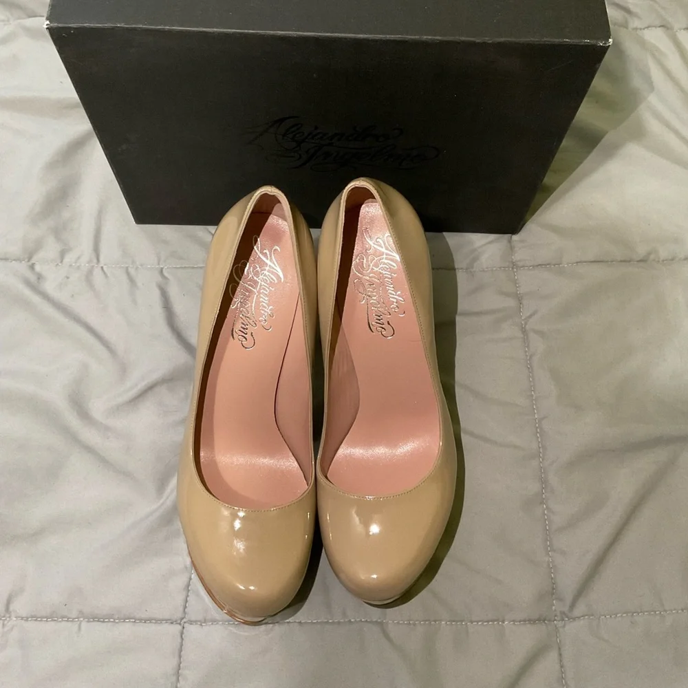 Alejandro Ingelmo platform stiletto 8.5W BNIB - Picture 4 of 7